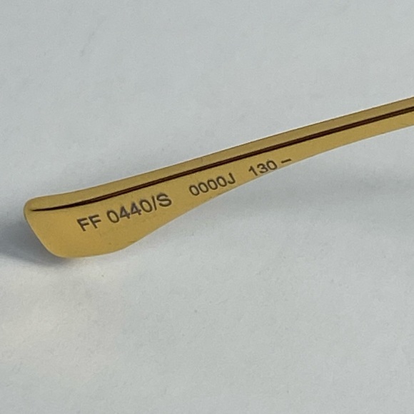 FENDI Rose Gold Shield Sunglasses
FF 0440/S 0000 99 - Picture 15 of 16